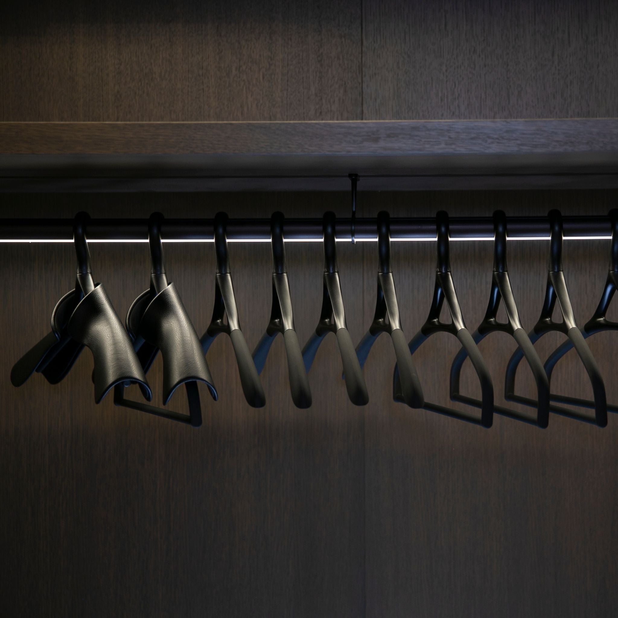 H Series Luxury Hangers Set | Matte Black | Lou Hansell